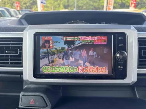 Toyota Pixis Mega
