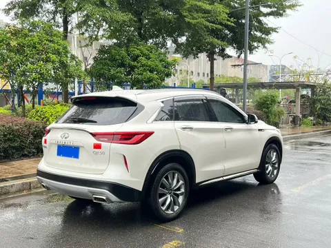 Infiniti QX50