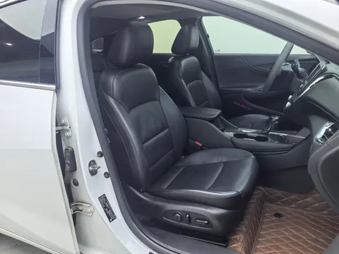 Chevrolet Malibu XL