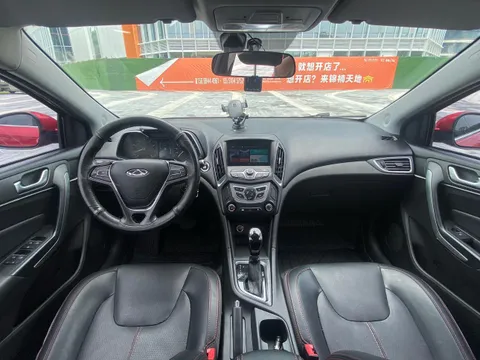 Chery Arrizo 5