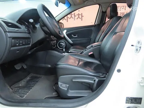 Renault SM3