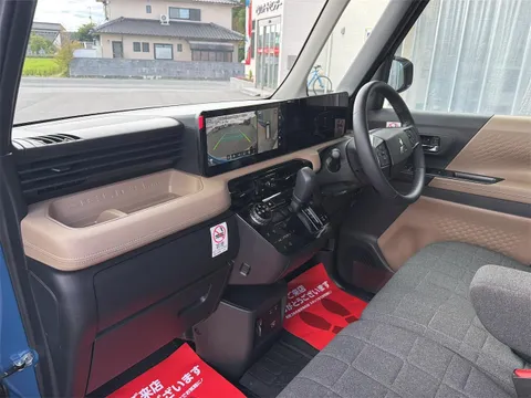 Mitsubishi Delica Mini