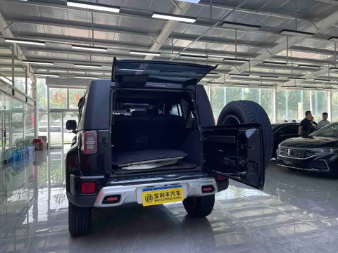 BAIC BJ40