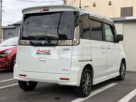 Suzuki Spacia Custom