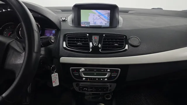 Renault SM3
