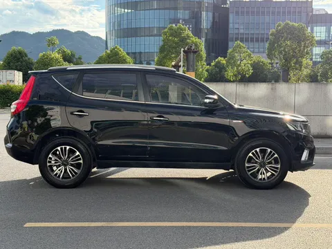 Geely Vision X6