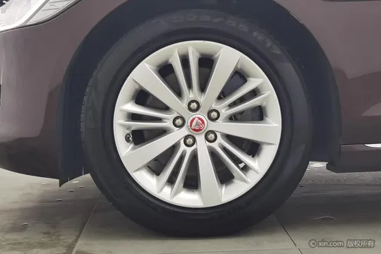 Jaguar XFL
