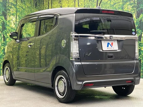 Honda N-BOX Slash