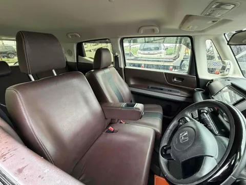 Honda N-BOX Slash