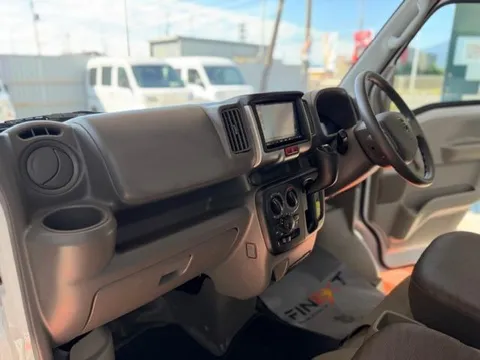 Nissan Clipper