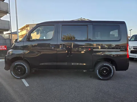 Toyota TownAce Van