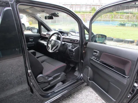 Suzuki Wagon R Stingray