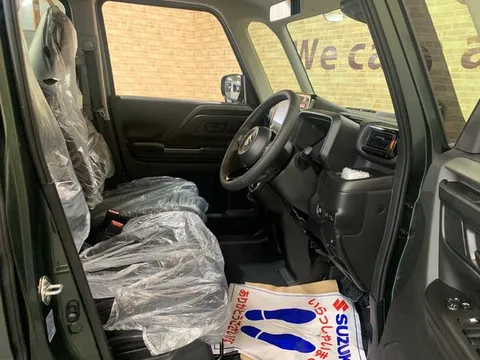 Suzuki Spacia Gear