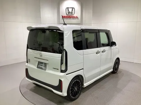 Honda N-BOX Custom