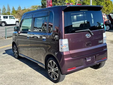 Daihatsu Move Conte