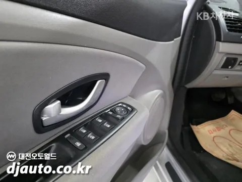 Renault SM3