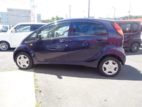 Mitsubishi I