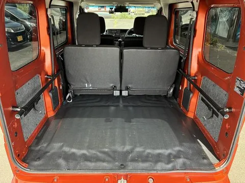 Toyota Pixis Van