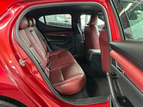 Mazda MAZDA3 Fastback