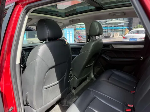 Roewe RX5
