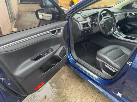 Geely Emgrand GL