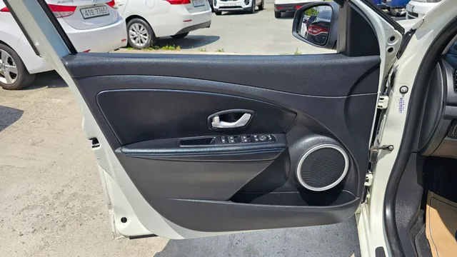 Renault SM3