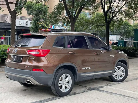 Changan CS75