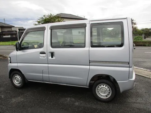 Nissan Clipper