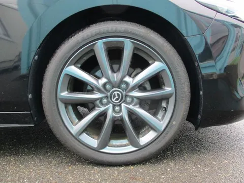 Mazda MAZDA3 Fastback