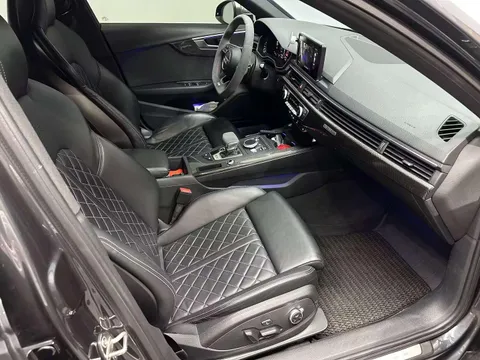 Audi S4