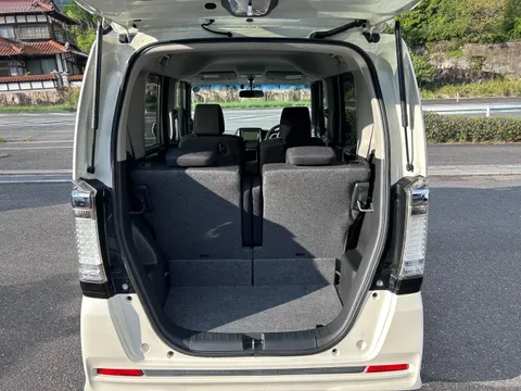 Honda N-BOX Plus Custom