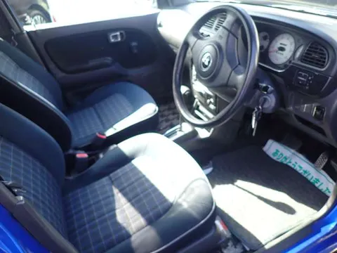 Daihatsu Mira Gino