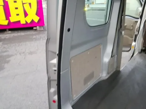 Mitsubishi Minicab Van