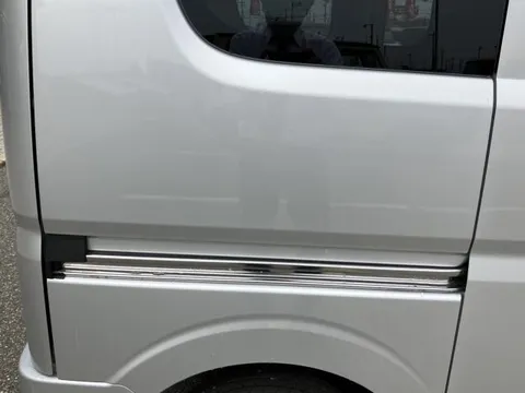 Nissan Clipper Van