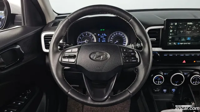 Hyundai Venue