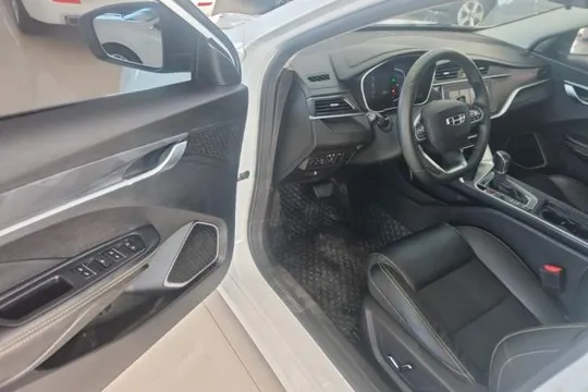 Geely Binray