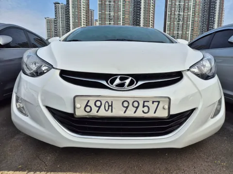 Hyundai Elantra (Avante)