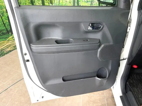 Toyota Pixis Mega