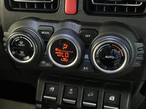 Suzuki Jimny Sierra