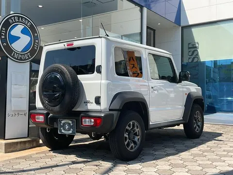 Suzuki Jimny Sierra