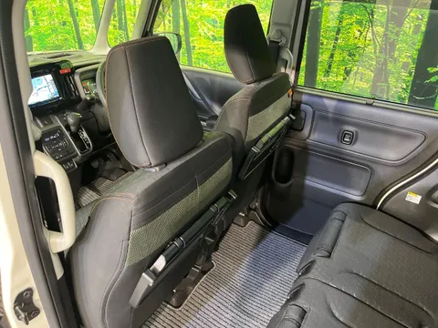 Suzuki Spacia Gear