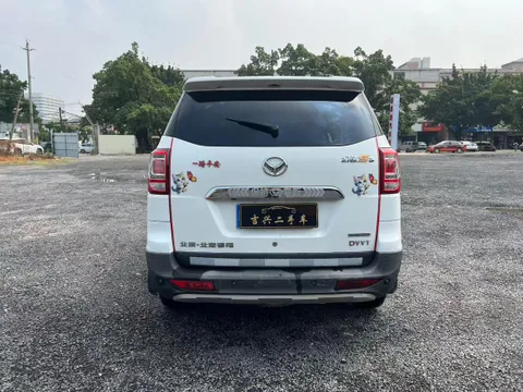 BAIC S3