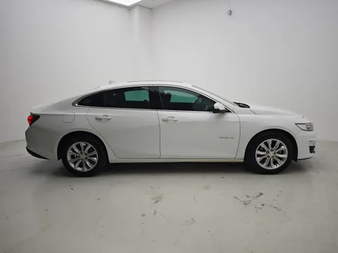 Chevrolet Malibu XL