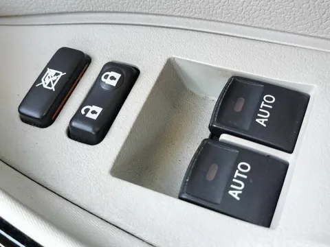 Toyota iQ