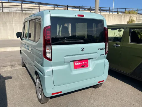 Suzuki Spacia