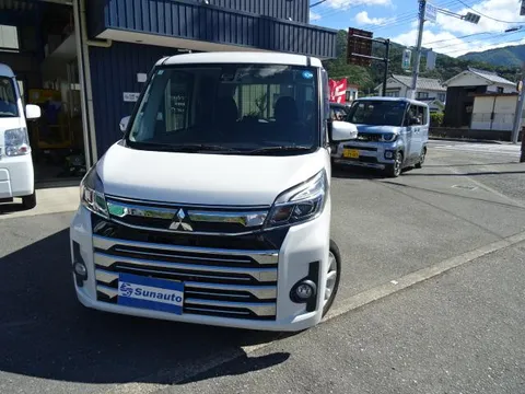 Mitsubishi eK Space Custom