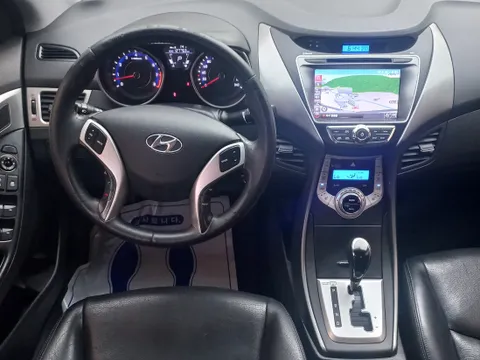Hyundai Elantra (Avante)