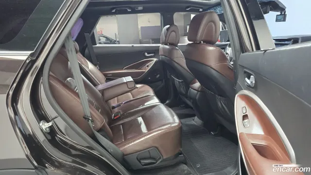 Hyundai Grand Santa Fe (Maxcruz)