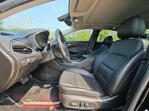 Chevrolet Malibu XL