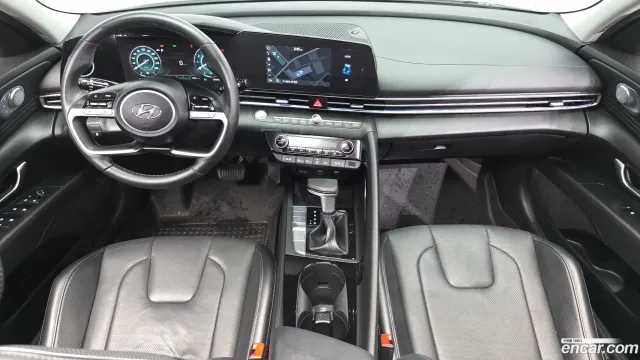 Hyundai Elantra (Avante)